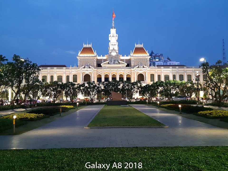 Ảnh đêm Galaxy A8 2018