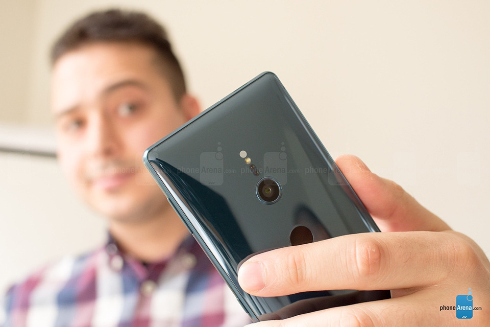 Trên tay Xperia XZ2 (ảnh 12) Trên tay Xperia XZ2 (ảnh 12)