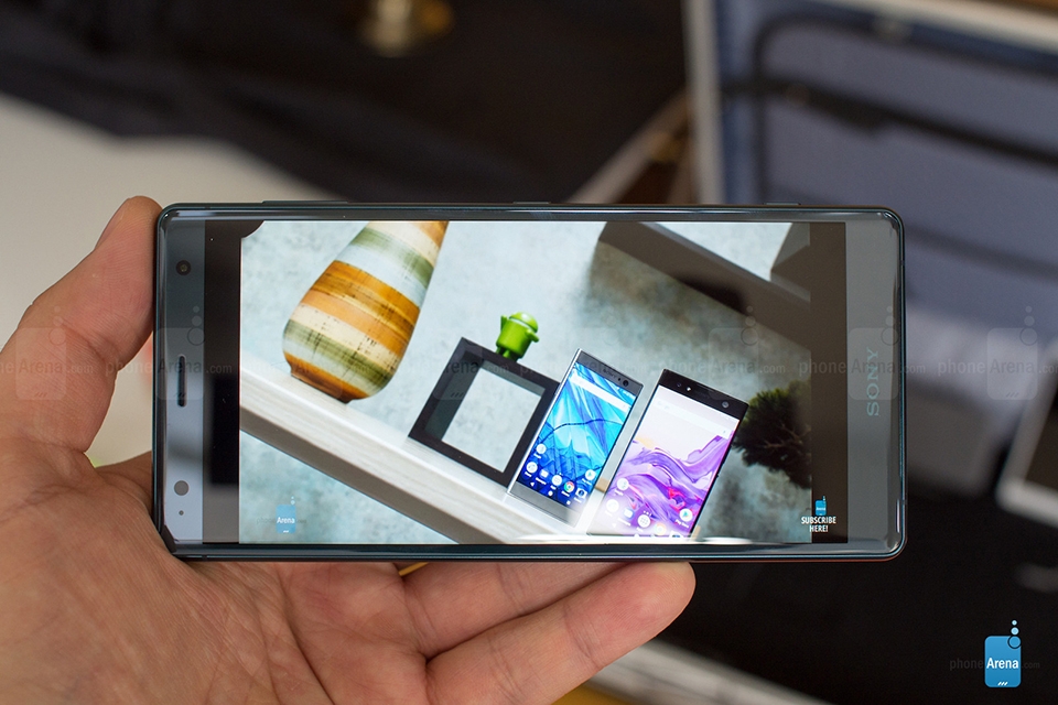 Trên tay Xperia XZ2 (ảnh 13) Trên tay Xperia XZ2 (ảnh 13)