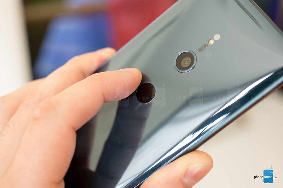 Trên tay Xperia XZ2 (ảnh 8) Trên tay Xperia XZ2 (ảnh 8)