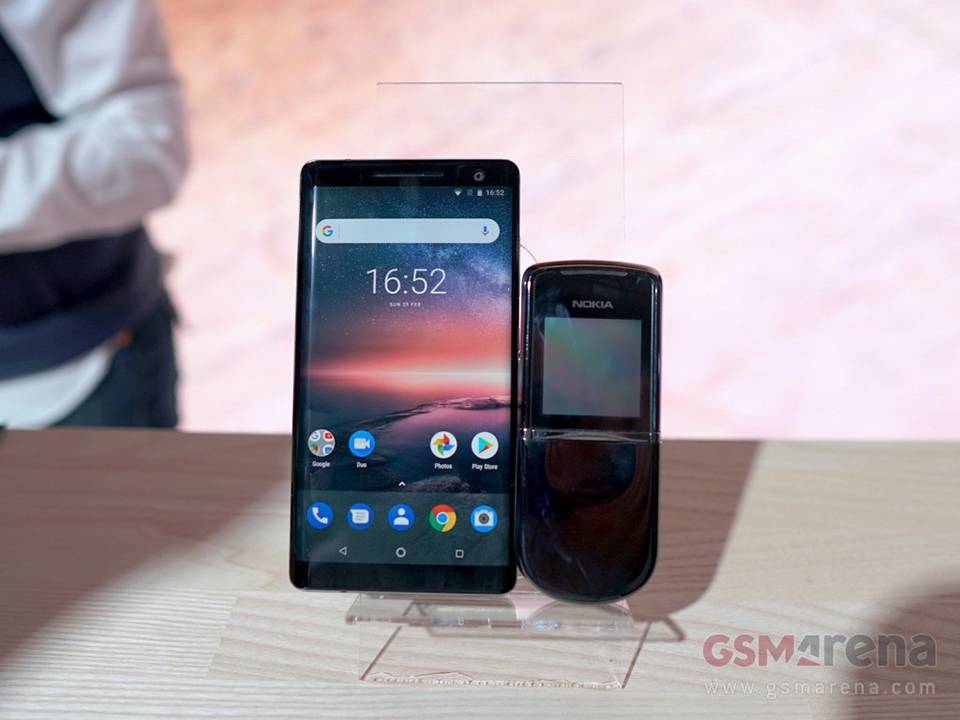 Đọ dáng Nokia 8 Sirocco và Nokia 8800 Sirocco (ảnh 1)