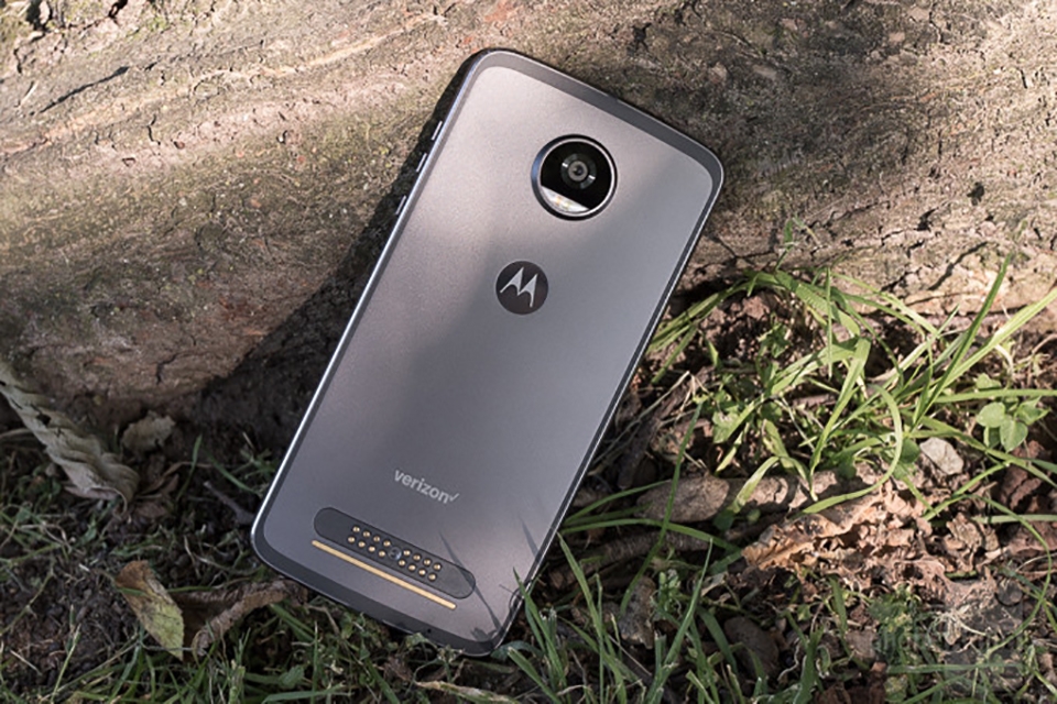 Moto Z3 Play lộ diện cấu hình đầy đủ