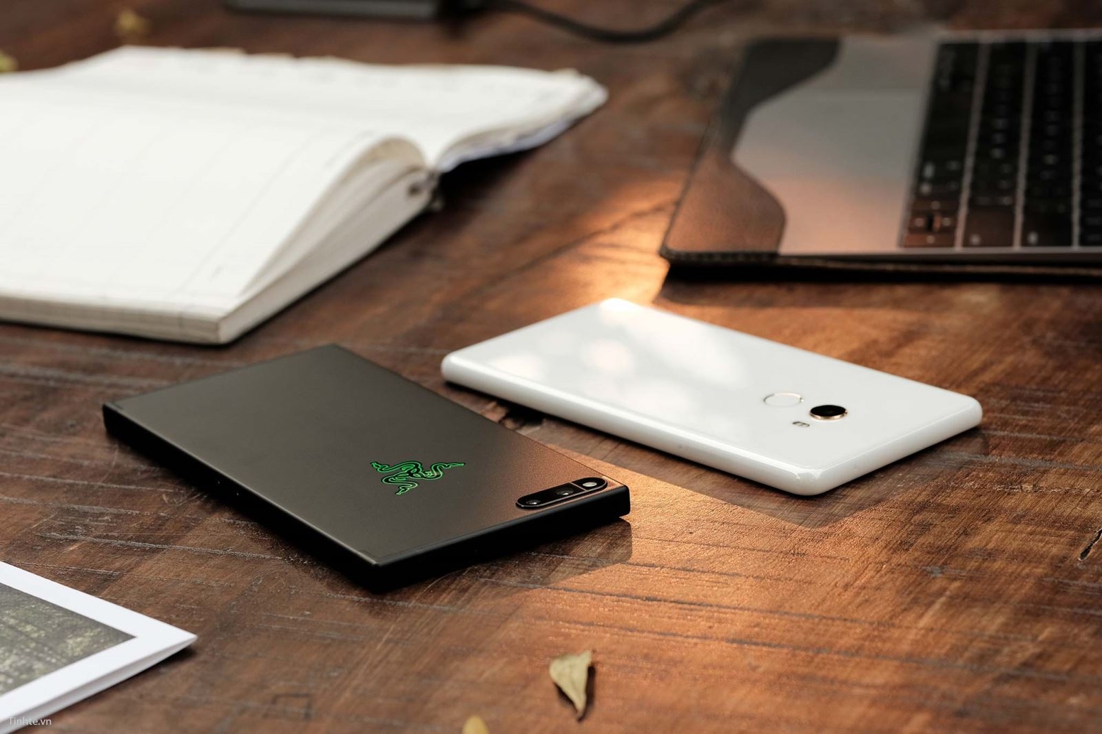 Smartphone chơi game thương hiệu Black Shark Smartphone chơi game thương hiệu Black Shark