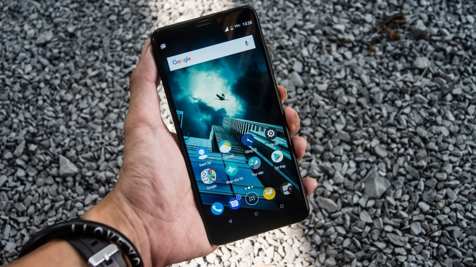 Wiko View XL màn hình Full View cháy hàng vì sao?