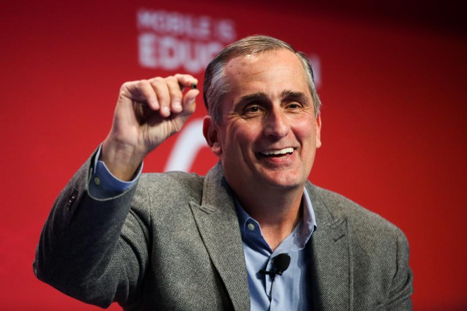 Apple sẽ chỉ hợp tác cùng Intel làm modem 5G