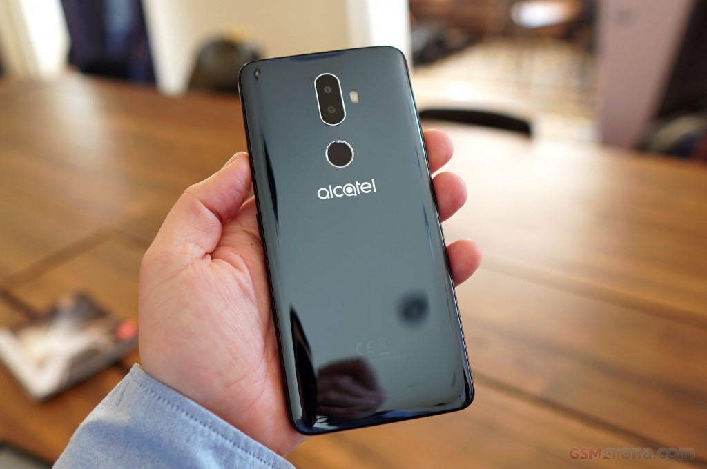 Smartphone Alcatel 1X chạy Android Go, giá dưới $100 Smartphone Alcatel 1X chạy Android Go, giá dưới $100