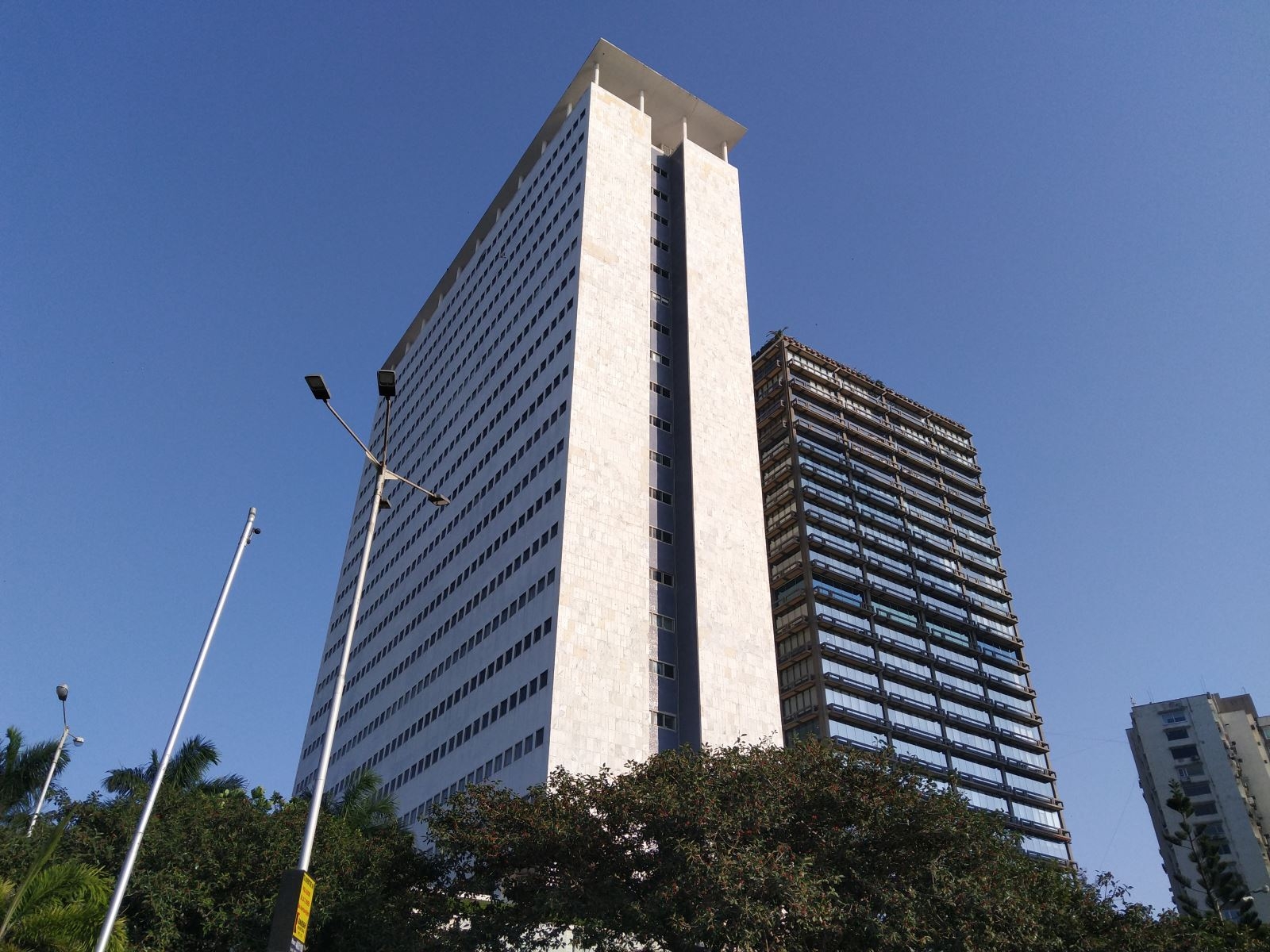 Đánh giá Sharp Aquos S2 Đánh giá Sharp Aquos S2