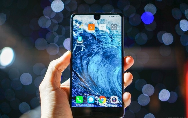Sharp S2 viền siêu mỏng bán tại Việt Nam Sharp S2 viền siêu mỏng bán tại Việt Nam