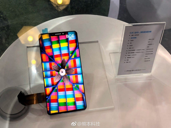 iPhone X 2018 có màn hình 6,18 inch iPhone X 2018 có màn hình 6,18 inch