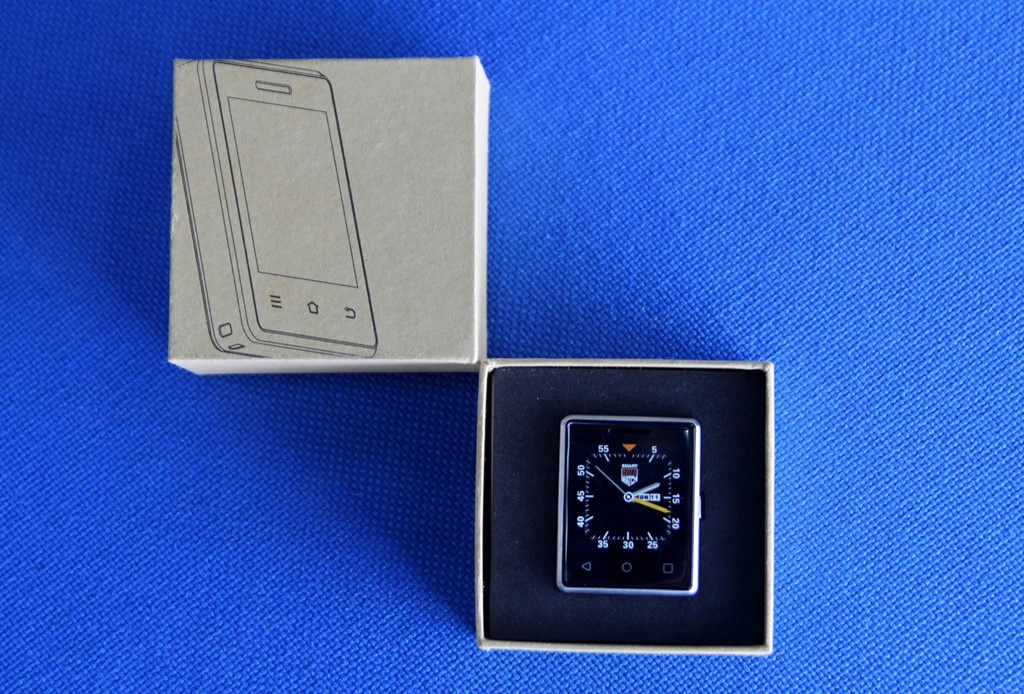 Vphone- Smartphone siêu nhỏ đã có mặt tại Việt Nam