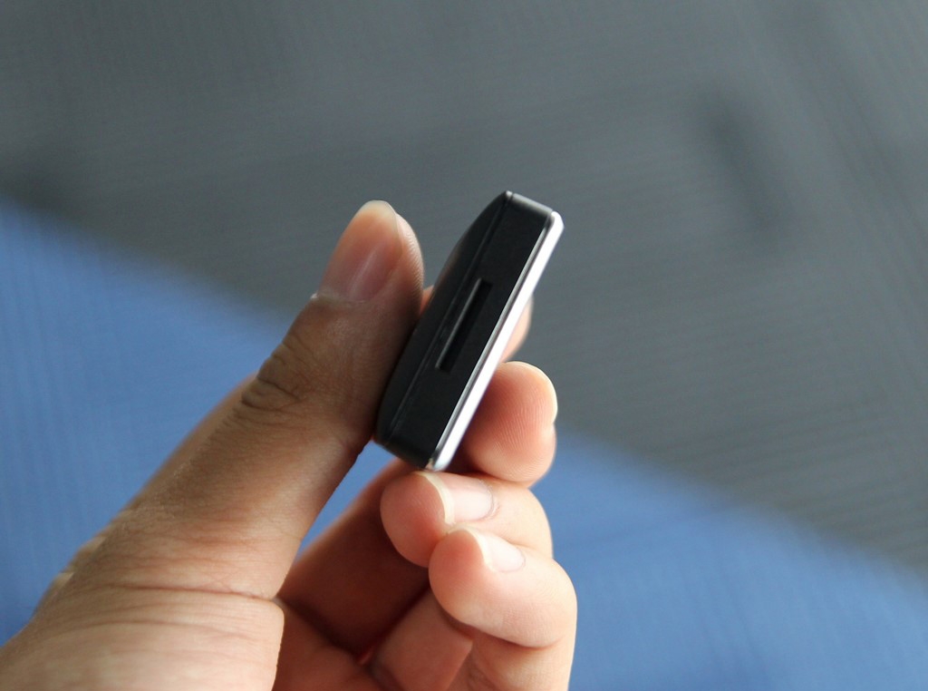 Vphone- Smartphone siêu nhỏ đã có mặt tại Việt Nam