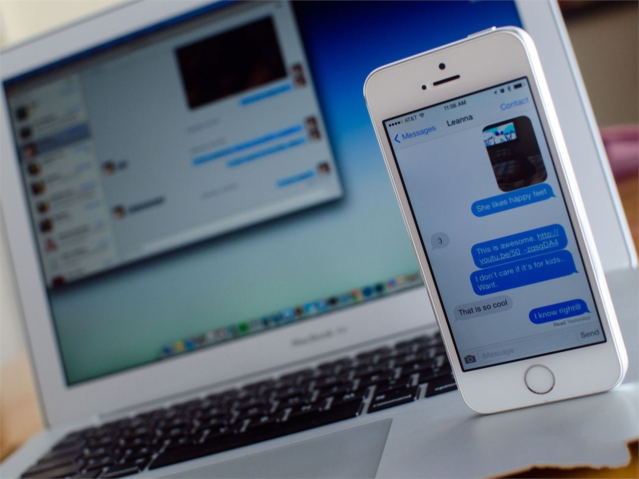 Cách lưu tên bạn bè của mình trên điện thoại là gì?