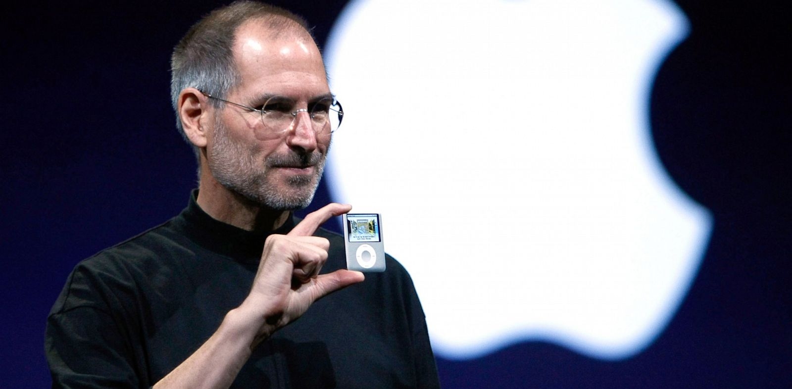 Mất Steve Jobs khiến Apple tụt lại phía sau đối thủ