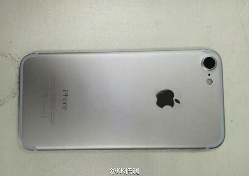 Nhiều người tỏ ra hờ hững với iPhone 7, tại sao vậy?
