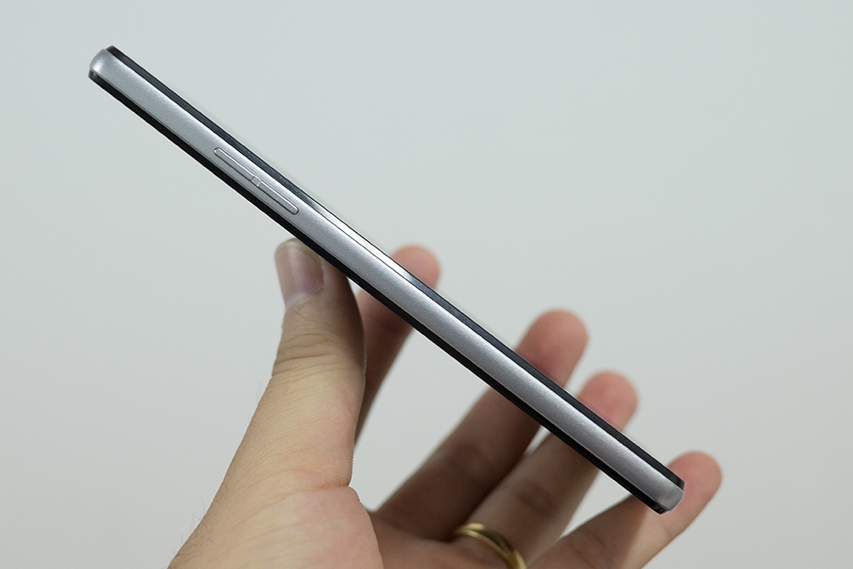 Trên tay nhanh Oppo Neo 7 tại FPTShop