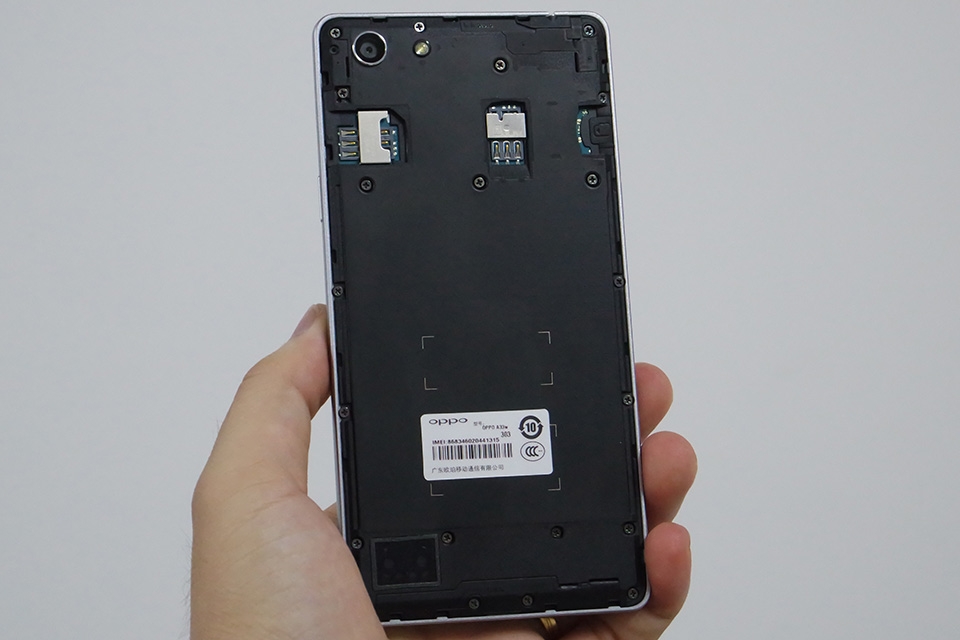 Trên tay nhanh Oppo Neo 7 tại FPTShop