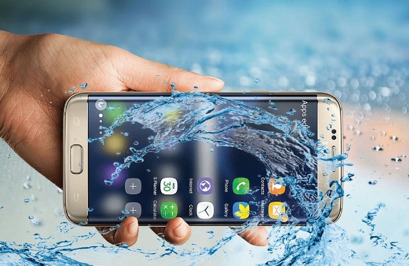 Galaxy S7 rơi xuống hồ, vẫn sống sót sau 2 giờ
