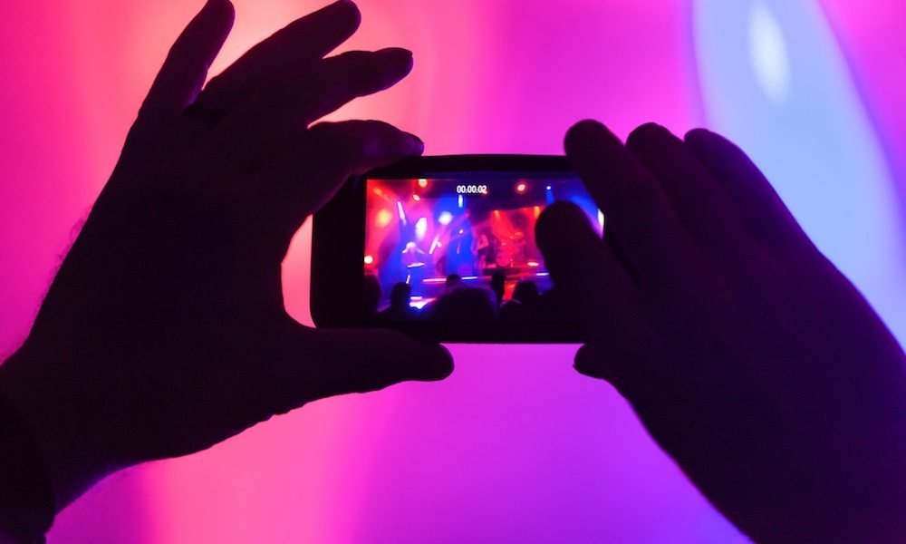 Hạn chế tối đa việc zoom trong khi quay vieo Hạn chế tối đa việc zoom trong khi quay vieo