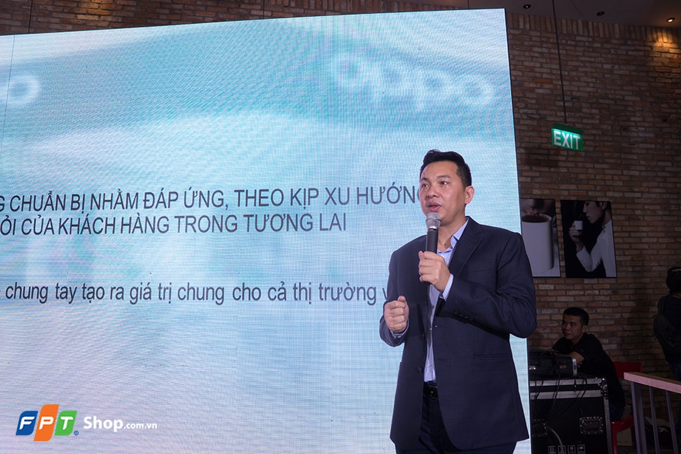 Khai trương OPPO Brạnd Shop Khai trương OPPO Brạnd Shop