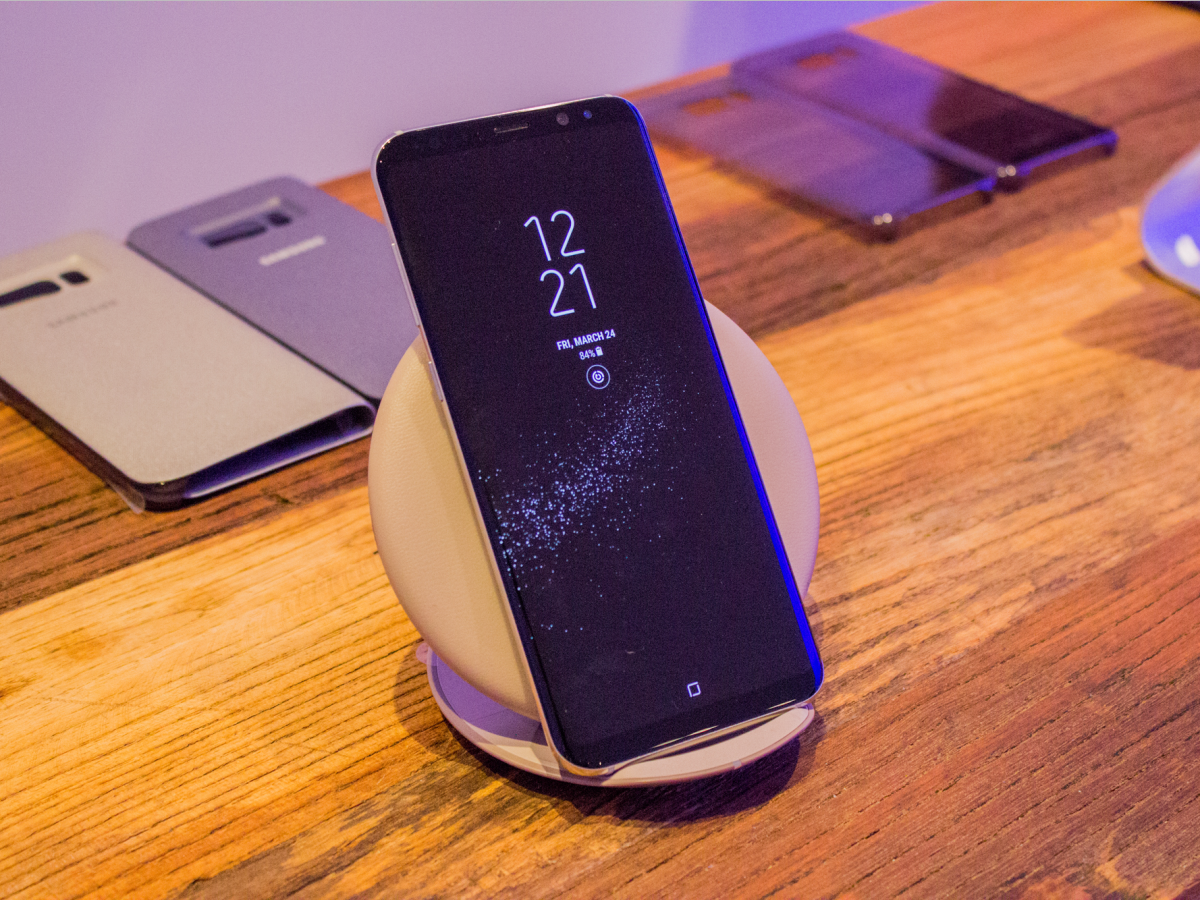 Sạc pin của Galaxy S8 và LG G6
