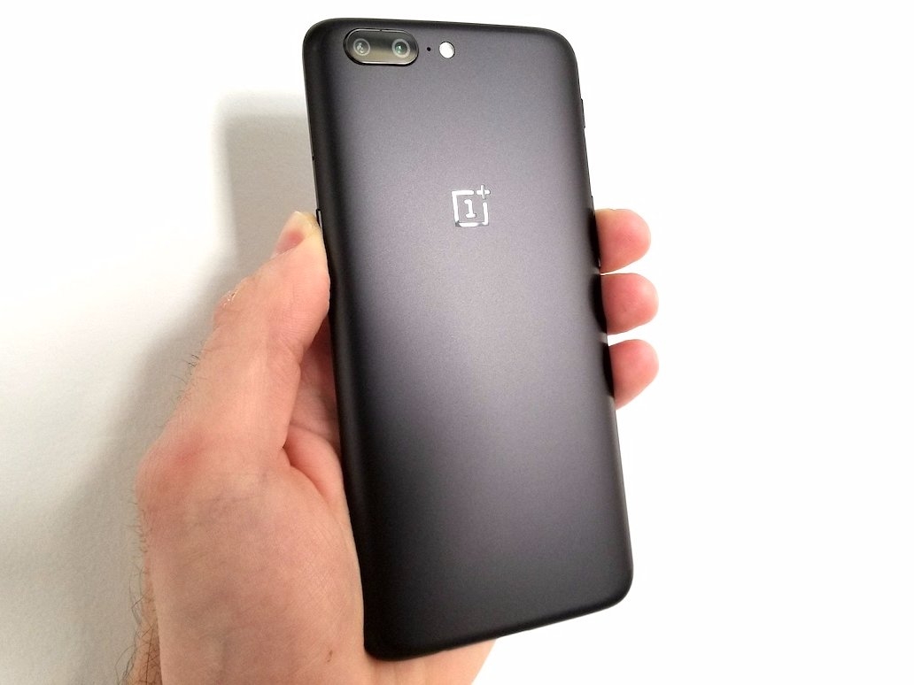 Giá bán của OnePlus 5