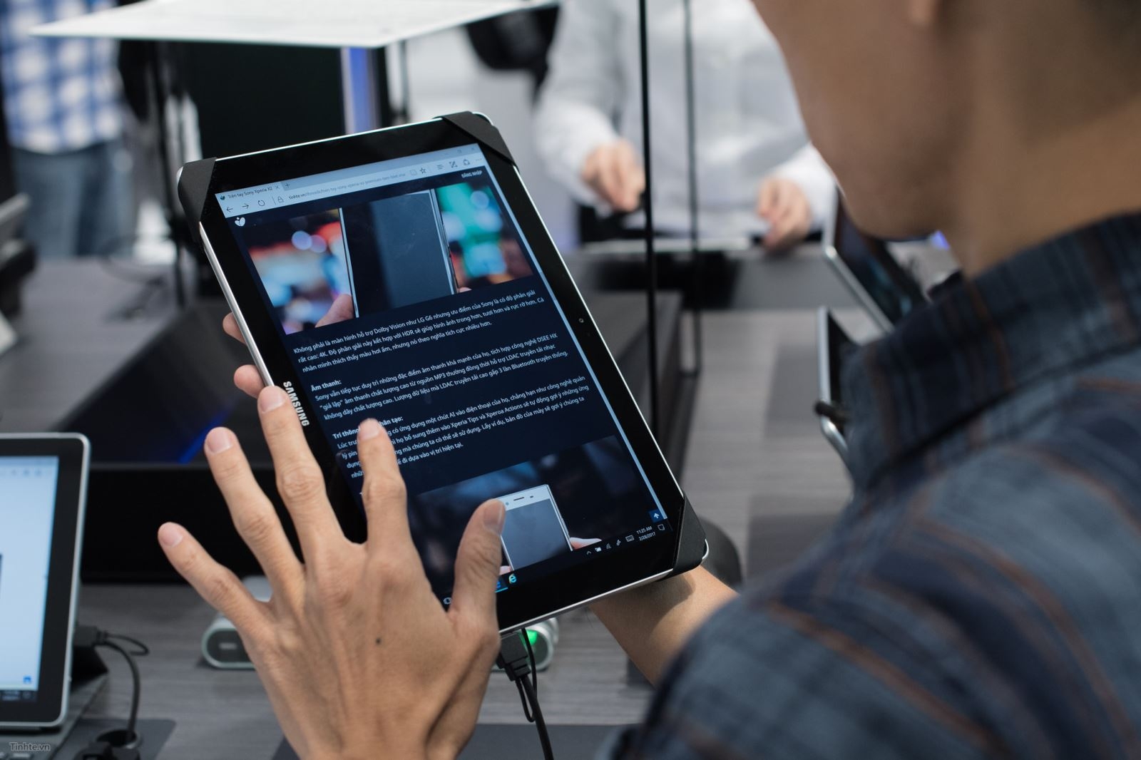 Samsung Galaxy Book: đối thủ Samsung Galaxy Book: đối thủ