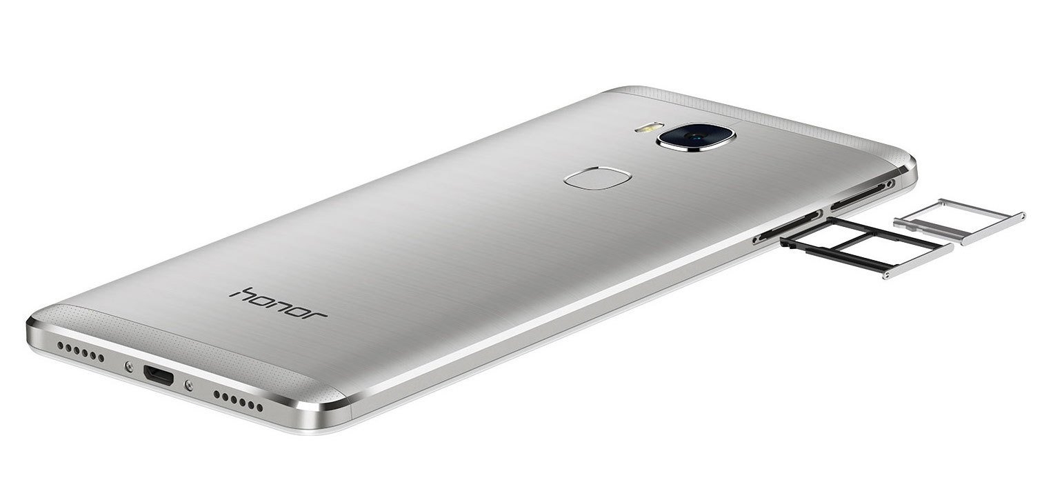 Huawei Honor 5X không có nhiều khác biệt so với người tiền nhiệm