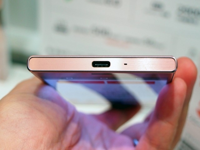 Xperia XZ và X Compact phiên bản hồng Xperia XZ và X Compact phiên bản hồng