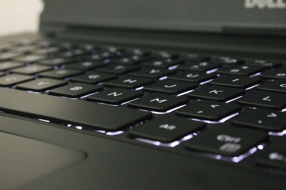 Đánh giá chi tiết laptop Dell Latitude 3450