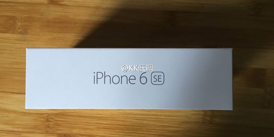 Hộp iPhone 6 SE là hàng dựng
