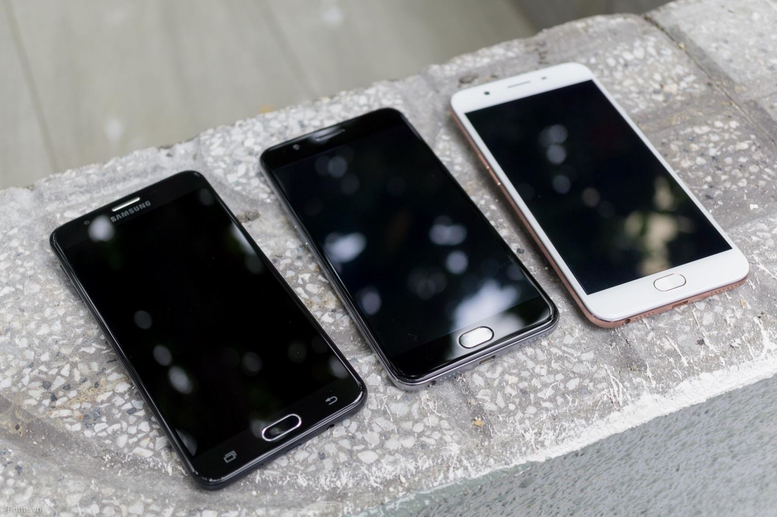 OPPO F1s đen