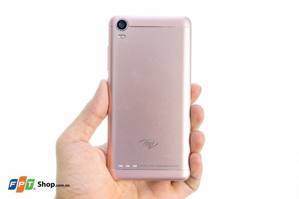 Smartphone giá rẻ Itel S11 Plus có gì
