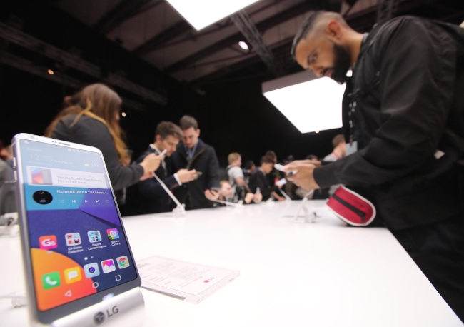 LG G7 ra mắt tháng 01/2018 và LG V30 ra mắt tháng 08 LG G7 ra mắt tháng 01/2018 và LG V30 ra mắt tháng 08