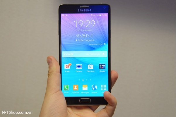 Cả Galaxy Note 4 và Xperia Z3 đều có bộ xử lý khủng