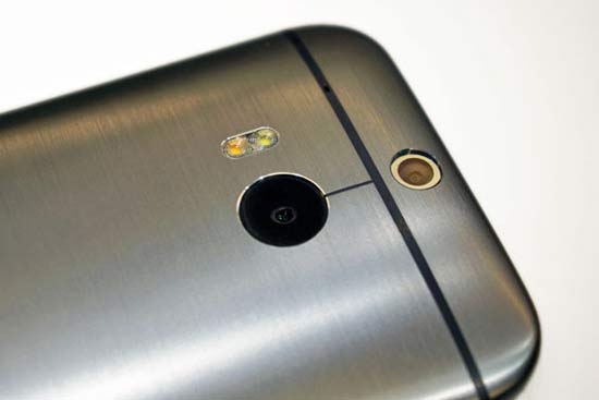 HTC One M8 camera