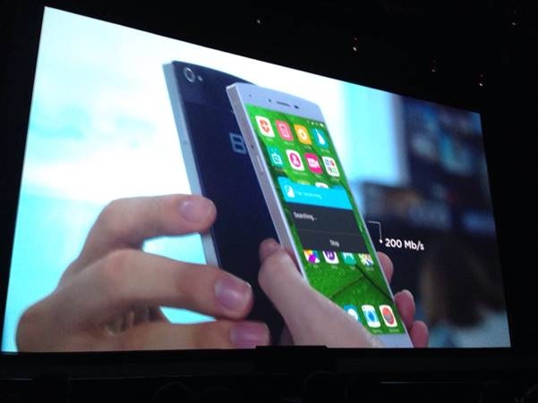 So sánh thiết kế giữa iPhone 6 và BPhone