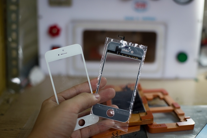 iPhone 6 hay iPhone 6 Plus bị làm lại màn hình ép lại kính đều được sửa lại từ trước khi đưa về Việt Nam