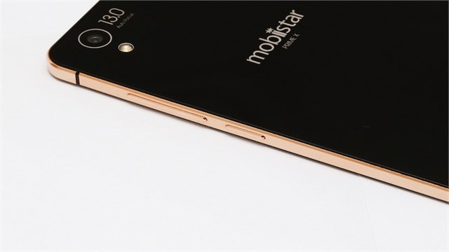 Mobiistar Prime X có thiết kế “rất thời trang”
