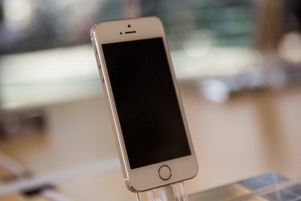 iPhone 5S 16 GB xách tay