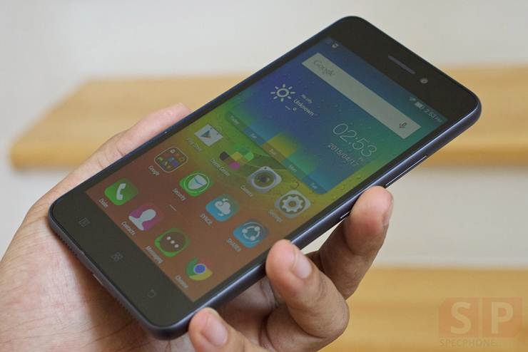 Lenovo S60 có thiết kế dễ cầm