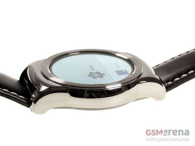 LG Watch Urbane chạy theo phần mềm mới