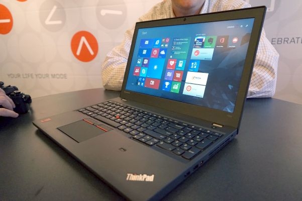 laptop màn hình cảm ứng