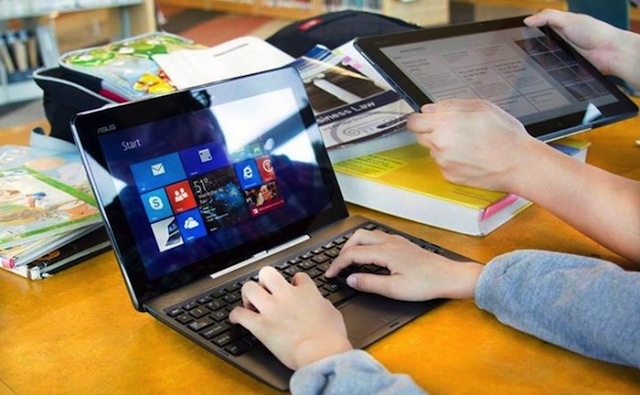 Laptop màn hình cảm ứng thường có góc nhìn hạn chế