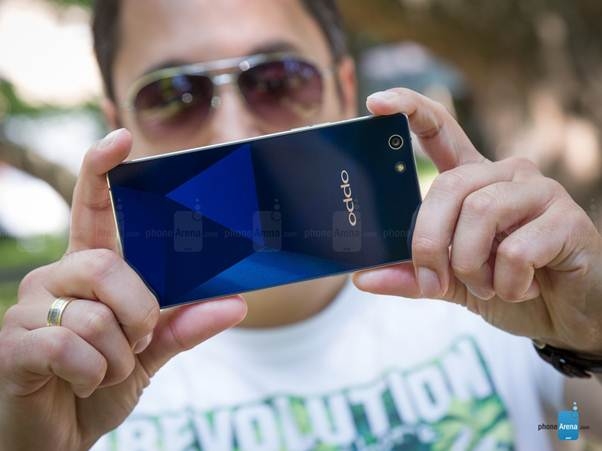 Màn hình Oppo R1x độ phân giải cao