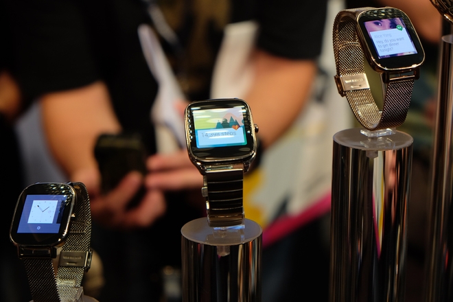 Thiết kế và tính năng gì khiến Asus ZenWatch 2 nổi bật qua chùm ảnh ra mắt?