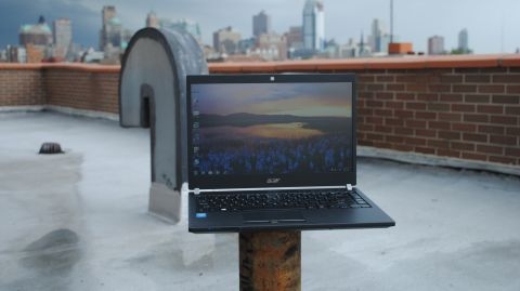 Thiết kế Acer TravelMate P645