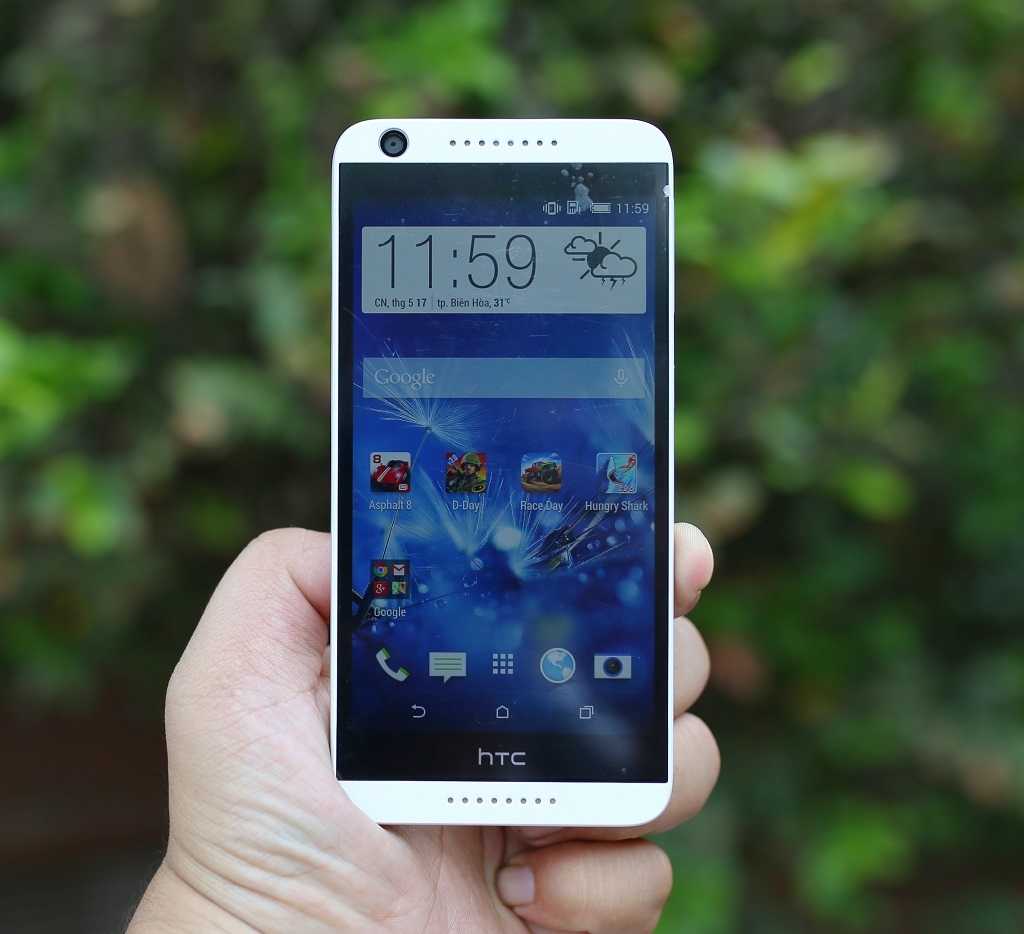 Màn hình Desire 626G Plus đáp ứng ngoài trời khá tốt