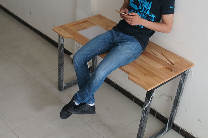 zDesk khả năng di chuyển cơ động