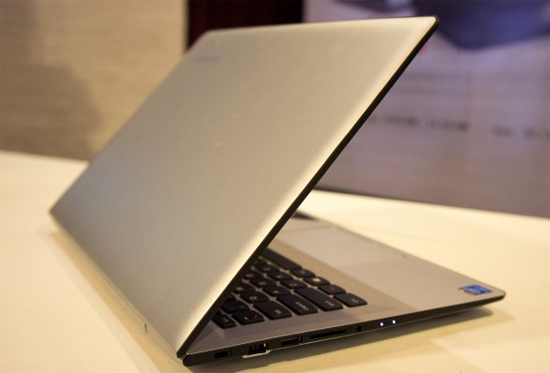 Thiet ke Lenovo U31