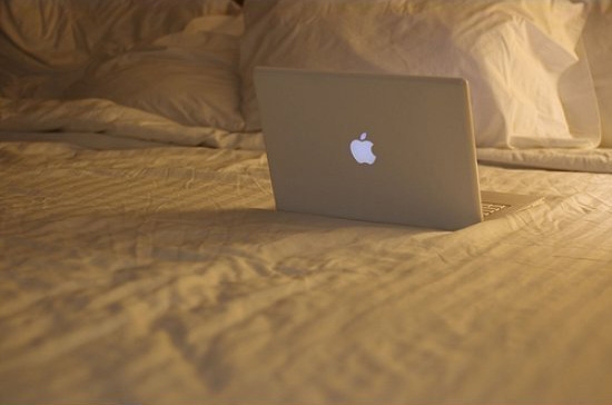 Dat laptop dung cach
